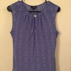 The limited women's casual dress blouse Sz/M